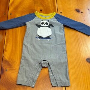 TEA COLLECTION 3-6M Skate Board Panda Romper Jumper Gray SE Asia
